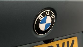 BMW 3 Series 330E SE PRO