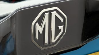MG MG4 TROPHY