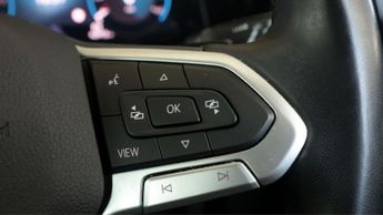 Volkswagen Golf LIFE ETSI DSG