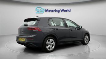 Volkswagen Golf LIFE ETSI DSG