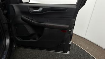 Ford Kuga ST-LINE X EDITION