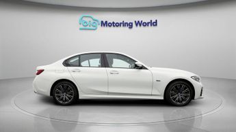 BMW 3 Series 330E M SPORT