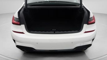 BMW 3 Series 330E M SPORT