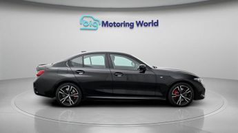 BMW 3 Series 330E M SPORT