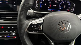 Volkswagen T-Roc R-LINE TSI DSG