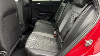 Volkswagen T-Roc R-LINE TSI DSG