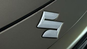 Suzuki Swace MOTION