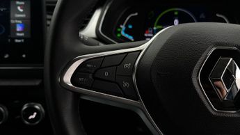 Renault Captur TECHNO E-TECH