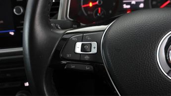 Volkswagen T-Roc SE TSI EVO DSG