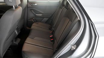 Volkswagen T-Roc SE TSI EVO DSG