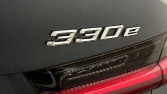 BMW 3 Series 330E M SPORT