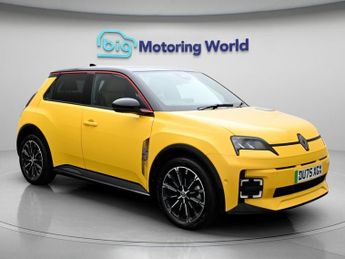 Renault 5 E-Tech electric ICONIC E-TECH