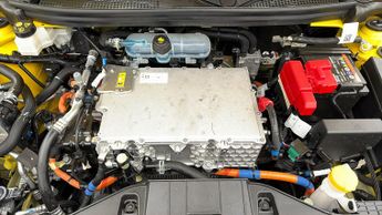 Renault 5 E-Tech electric ICONIC E-TECH