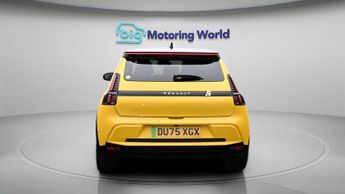Renault 5 E-Tech electric ICONIC E-TECH