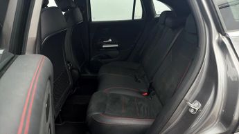 Mercedes-Benz GLA GLA 200 AMG LINE PREMIUM