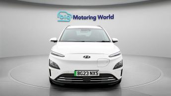 Hyundai KONA PREMIUM