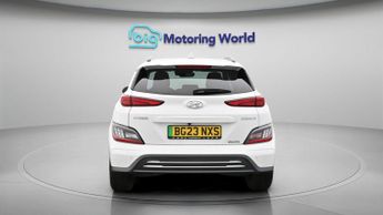 Hyundai KONA PREMIUM