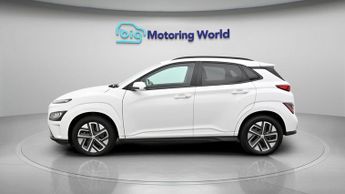 Hyundai KONA PREMIUM