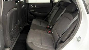 Hyundai KONA PREMIUM