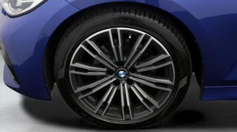 BMW 3 Series 320I M SPORT
