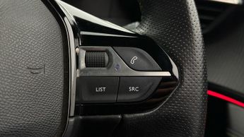 Peugeot E-2008 GT