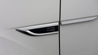 Volkswagen T-Roc R-LINE TSI DSG