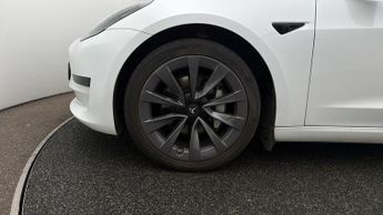 Tesla Model 3 MODEL 3