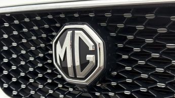 MG MG HS EXCLUSIVE DCT