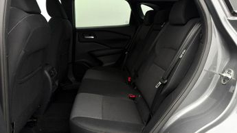 Nissan Qashqai DIG-T N-CONNECTA DCT