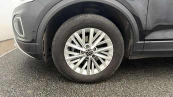 Volkswagen T-Roc LIFE TSI DSG