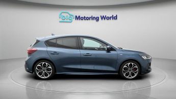 Ford Focus ST-LINE X