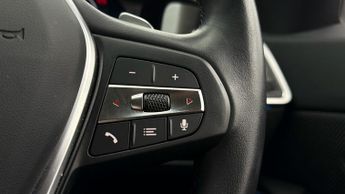 BMW 3 Series 330E SE PRO