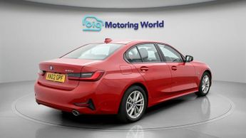 BMW 3 Series 330E SE PRO