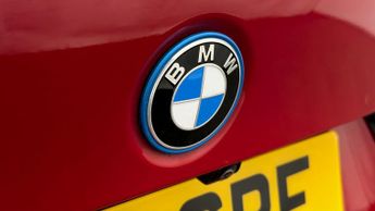 BMW 3 Series 330E SE PRO