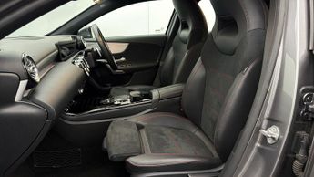 Mercedes-Benz A Class A 200 AMG LINE PREMIUM