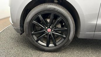 Jaguar F-PACE CHEQUERED FLAG AWD