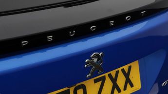 Peugeot E-2008 GT LINE