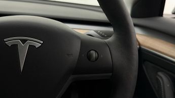 Tesla Model 3 MODEL 3