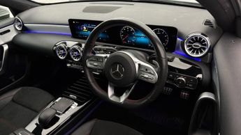 Mercedes-Benz A Class A 200 AMG LINE PREMIUM