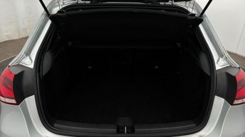 Mercedes-Benz A Class A 200 AMG LINE PREMIUM