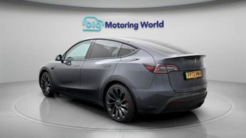 Tesla Model Y PERFORMANCE AWD