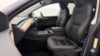 Tesla Model Y PERFORMANCE AWD