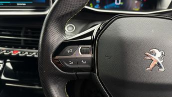 Peugeot E-2008 GT