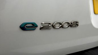 Peugeot E-2008 GT