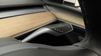 Tesla Model Y BASE