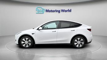 Tesla Model Y BASE