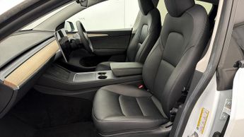 Tesla Model Y BASE