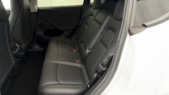Tesla Model Y BASE