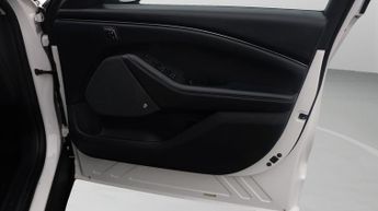 Ford Mustang Mach-E BASE