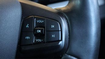 Ford Mustang Mach-E BASE